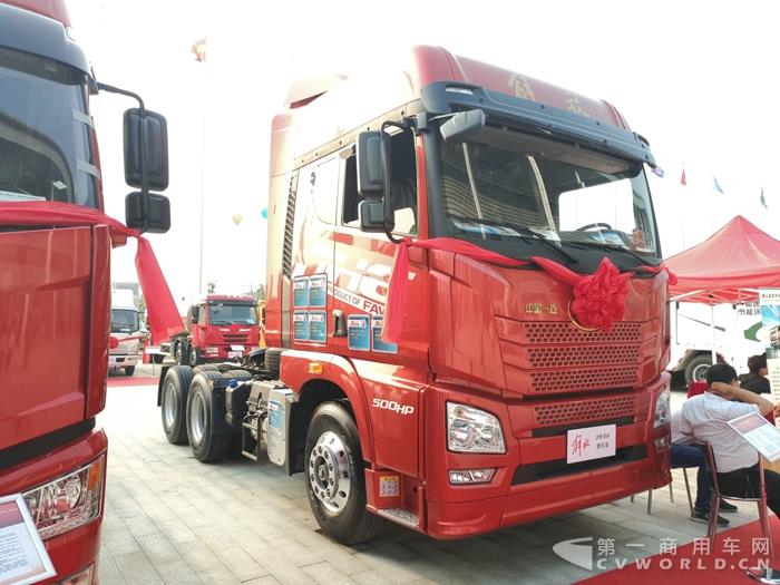 解放JH6牵引车.jpg 解放JH6牵引车.jpg
