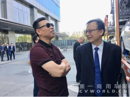 喜报:长久中置轴轿运车牵手重汽,获3000辆大单!(1)536.png 喜报:长久中置轴轿运车牵手重汽,获3000辆大单!(1)536.png
