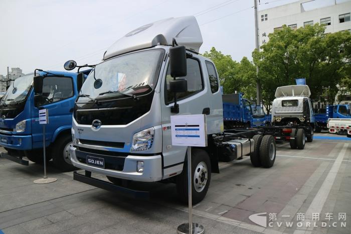 时骏F550(2).jpg 时骏F550(2).jpg