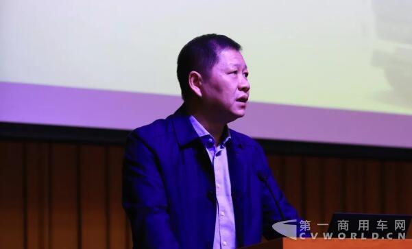 杨青.jpg 杨青.jpg