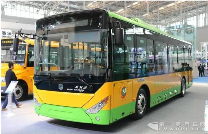 客车.jpg 客车.jpg