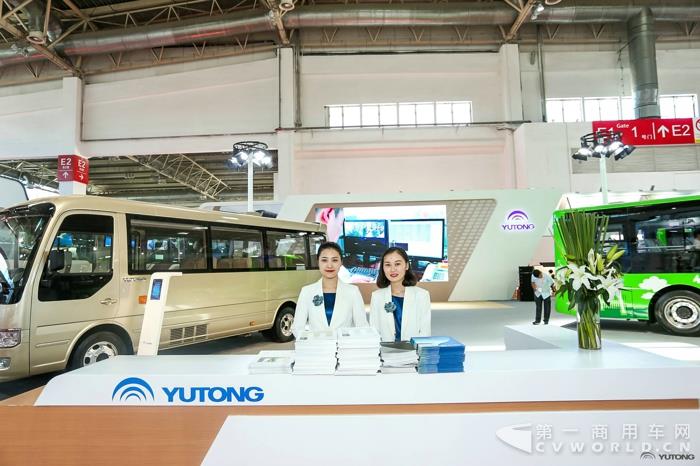 宇通客车展台.jpg 宇通客车展台.jpg