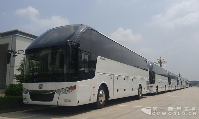 已交付沙特市场的中通高端旅游客车.jpg 已交付沙特市场的中通高端旅游客车.jpg