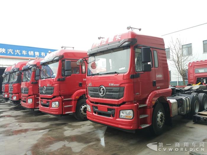 现场展车33.jpg 现场展车33.jpg
