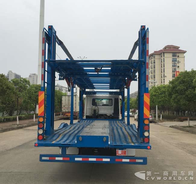 中置轴轿运车1.jpg 中置轴轿运车1.jpg