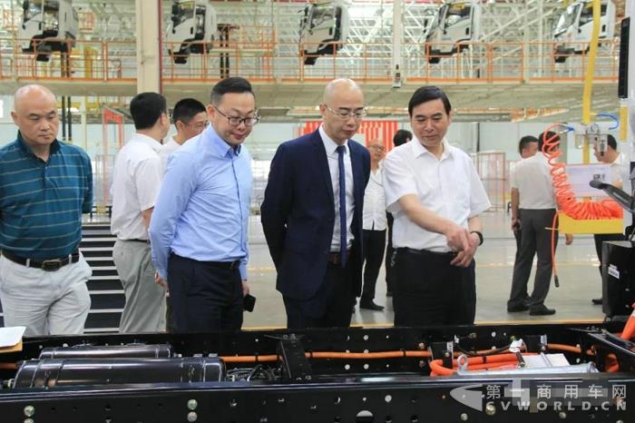 吉利商用车 顺丰速运 战略合作协议签订1.jpg 吉利商用车 顺丰速运 战略合作协议签订1.jpg
