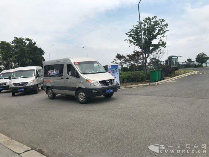 正式发车.jpg 正式发车.jpg