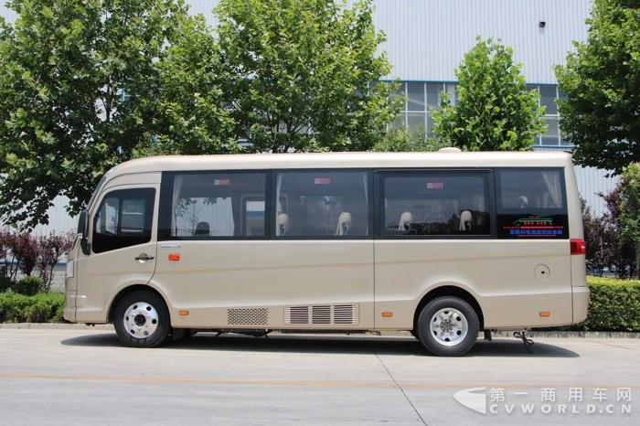 中通氢燃料高端商务车.jpg 中通氢燃料高端商务车.jpg