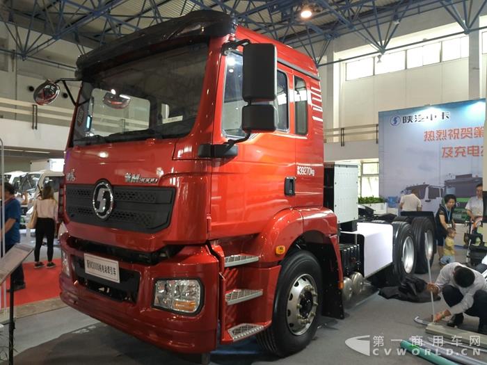 陕汽纯电动牵引车1.jpg 陕汽纯电动牵引车1.jpg