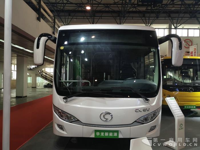 华龙新能源客车1.jpg