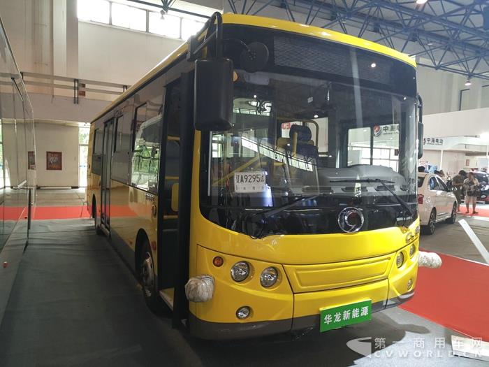 华龙新能源客车3.jpg