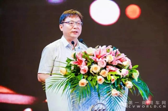 欧马可定制高效货运情怀 超级卡车“快递之星”广州震撼首发6.jpg 欧马可定制高效货运情怀 超级卡车“快递之星”广州震撼首发6.jpg