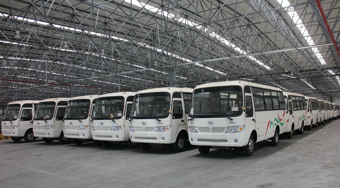 出口阿尔及利亚的批量海格客车.jpg 出口阿尔及利亚的批量海格客车.jpg