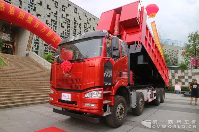 现场展车5.jpg