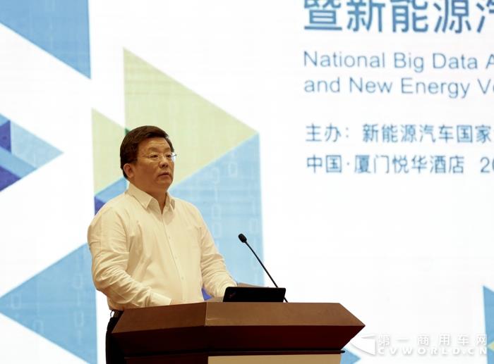 2 福汽集团董事长黄莼致辞.jpg 2 福汽集团董事长黄莼致辞.jpg