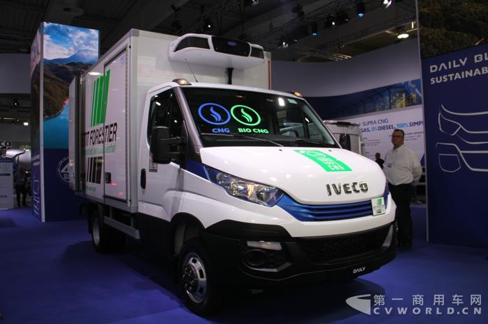 Daily改装的冷藏车1.jpg Daily改装的冷藏车1.jpg
