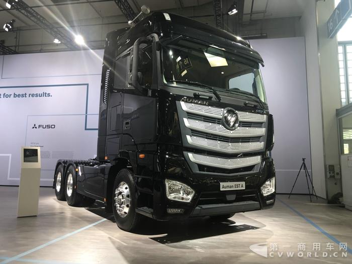 福田戴姆勒欧曼EST-A超级卡车.jpg 福田戴姆勒欧曼EST-A超级卡车.jpg