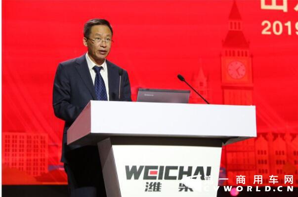 冯刚.jpg 冯刚.jpg