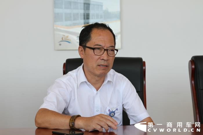骏马客运副总经理向南.jpg 骏马客运副总经理向南.jpg