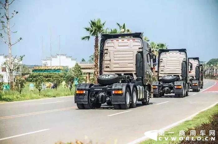 óؿmmexport1533821768547 (6).jpg