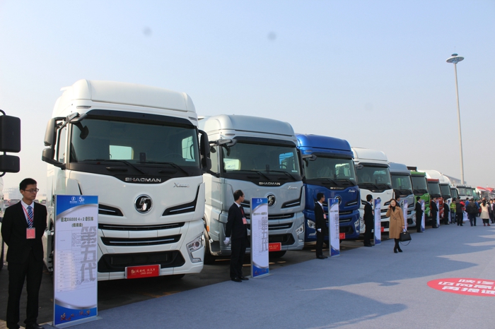 陕汽第五代产品.jpg 陕汽第五代产品.jpg