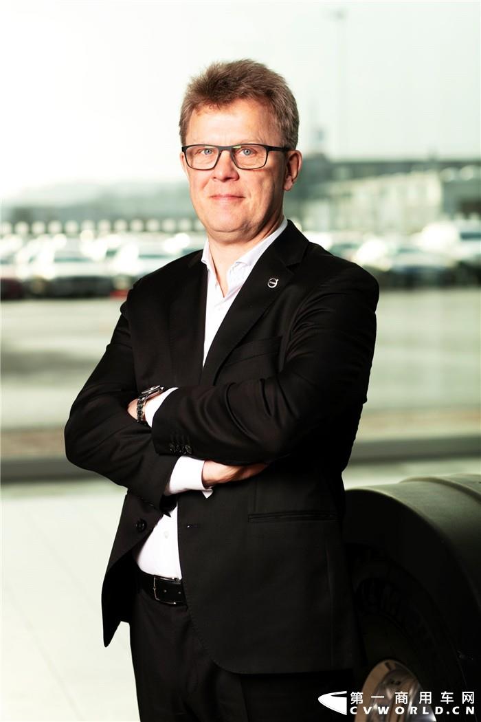 图1:沃尔沃卡车总裁Roger Alm.jpg
