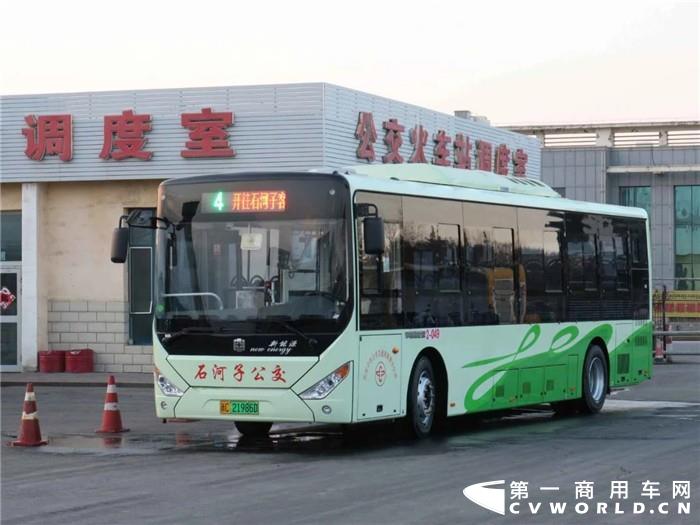 中通10.5米纯电动公交.jpg