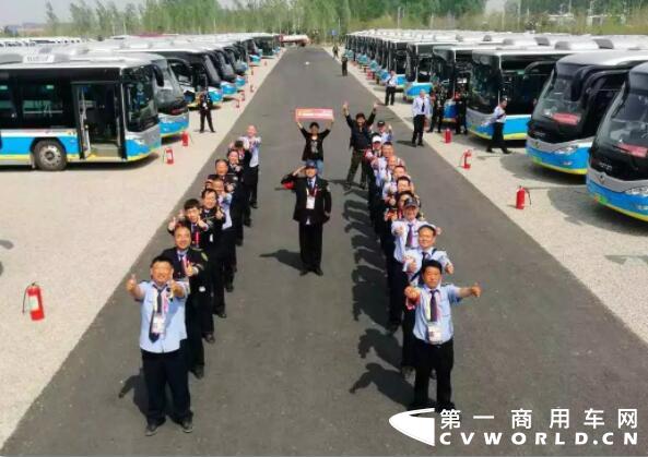 欧辉4.jpg 欧辉4.jpg