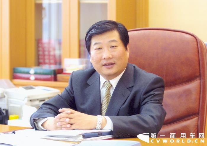 谭总00.jpg 谭总00.jpg