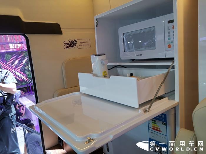 赢彻活动7.jpg 赢彻活动7.jpg