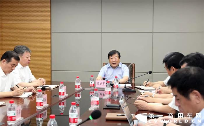 谭旭光董事长为中通客车点赞.jpg