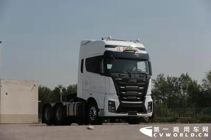 江铃威龙8.png 江铃威龙8.png