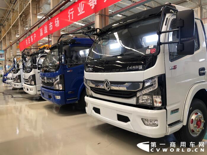 东风轻卡2.jpg 东风轻卡2.jpg
