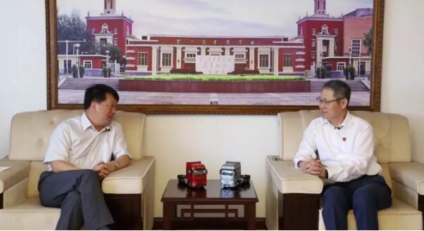 解放1.jpg 解放1.jpg