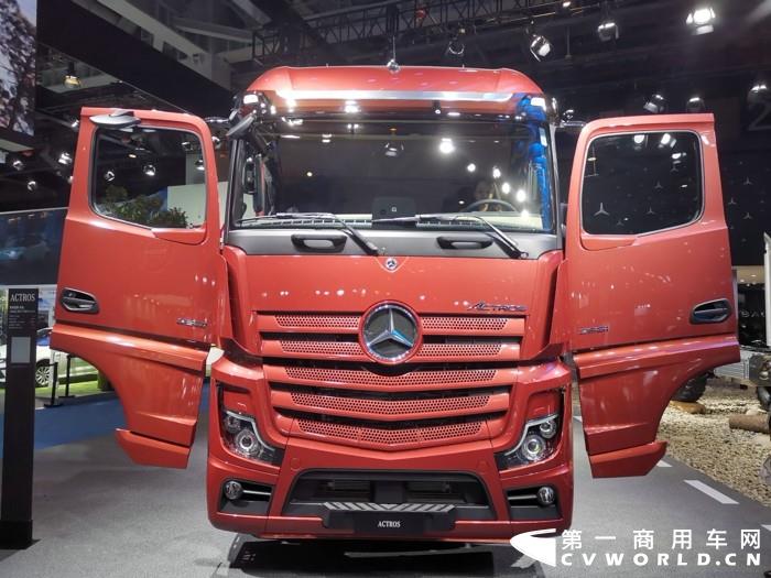 Actros 2651ؿ3.jpg