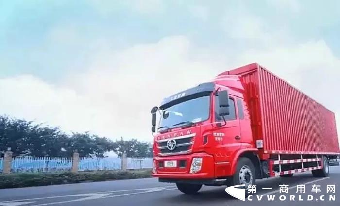 杰豹3.webp.jpg 杰豹3.webp.jpg