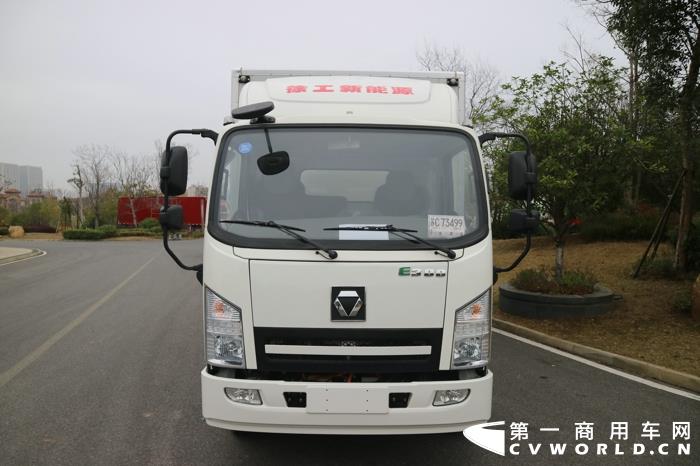 E300纯电动厢式物流车1.jpg