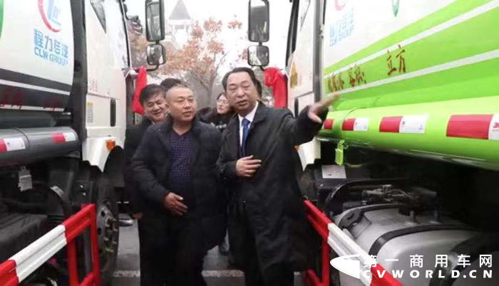 解放2.png 解放2.png