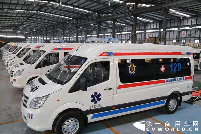 福田图雅诺负压救护车.jpg 福田图雅诺负压救护车.jpg