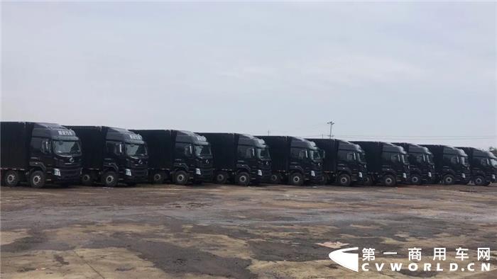 乘龙H5载货车04.jpg