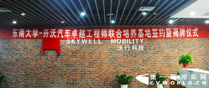 金龙1.png 金龙1.png
