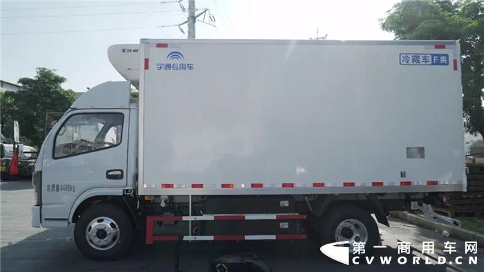 宇通纯电动冷藏车03.jpg
