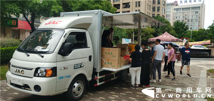 江淮轿卡售货车4.png