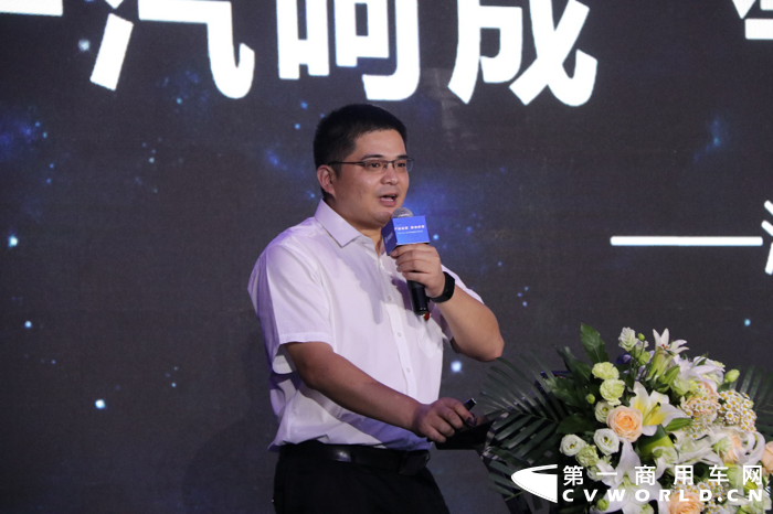 重卡1.png 重卡1.png