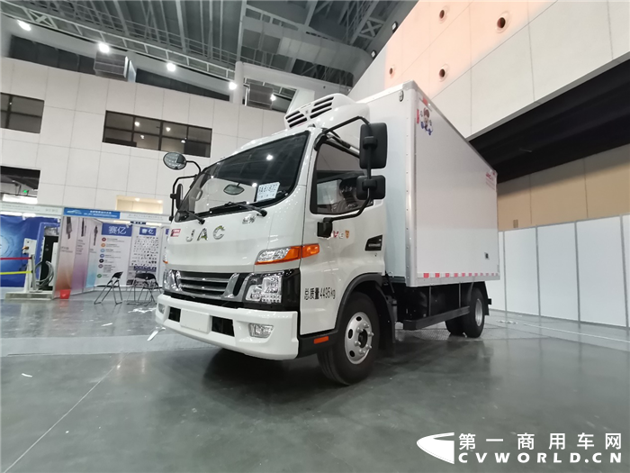 江淮骏铃V6纯电动冷藏车_副本.png 江淮骏铃V6纯电动冷藏车_副本.png
