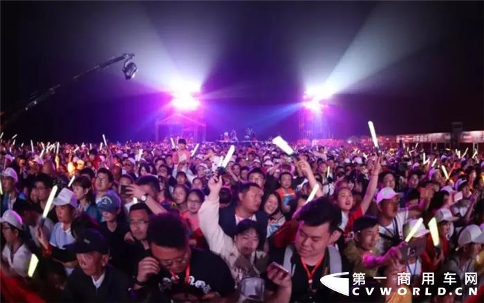 三一重卡卡车音乐节04.jpg 三一重卡卡车音乐节04.jpg
