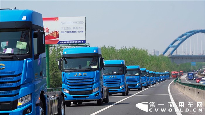 江淮格尔发K7 1.jpg 江淮格尔发K7 1.jpg