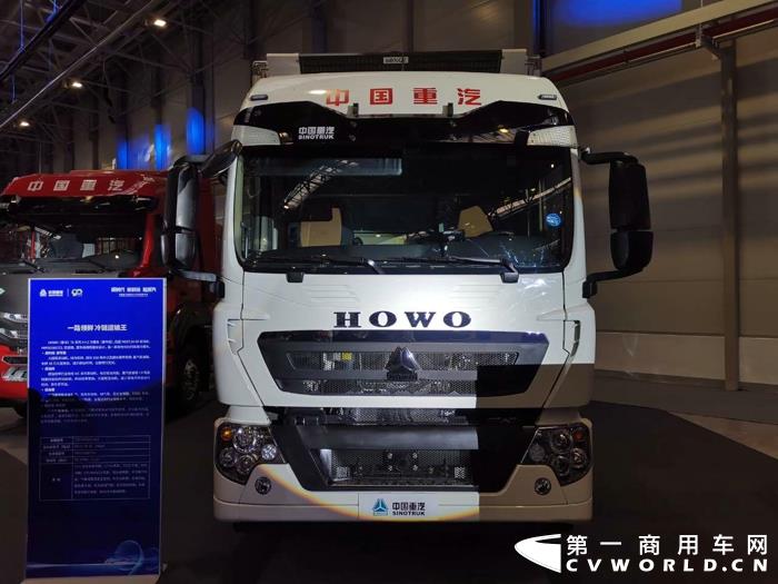 重汽豪沃TX系列4×2冷藏车(豪华版),重汽MC07国五发动机.jpg 重汽豪沃TX系列4×2冷藏车(豪华版),重汽MC07国五发动机.jpg