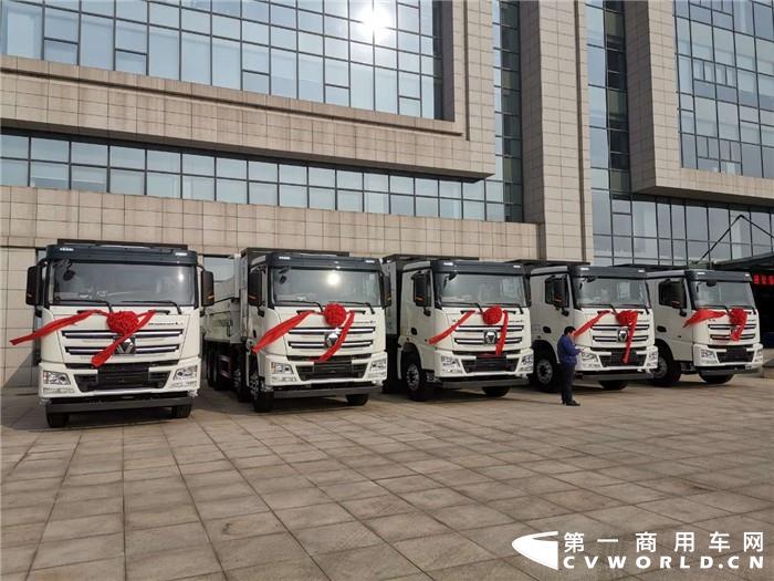 徐工换电纯电动自卸车4_副本.jpg
