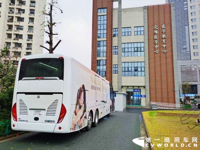 上海东方医院.jpg 上海东方医院.jpg